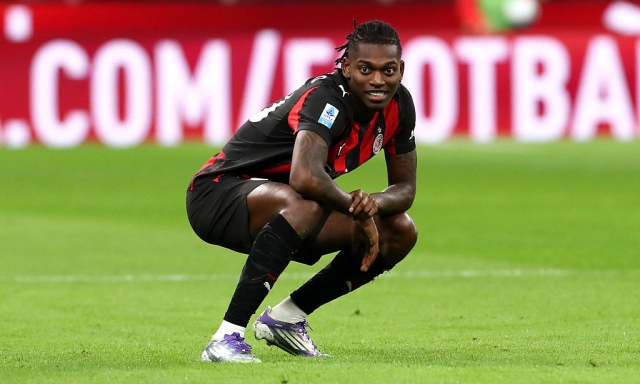 Via Leao, avanti per Sorloth, Zirkzee e... Milan, tutte le trattative per rifare l'attacco