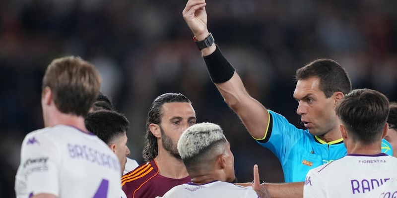 Moviola Roma-Fiorentina: Zufferli ok. Kon&eacute; su Ndour, unico dubbio