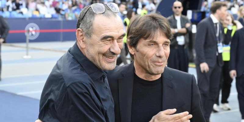 Napoli, si decide il futuro di Conte: dall&rsquo;incontro con De Laurentiis all&rsquo;ombra di Sarri
