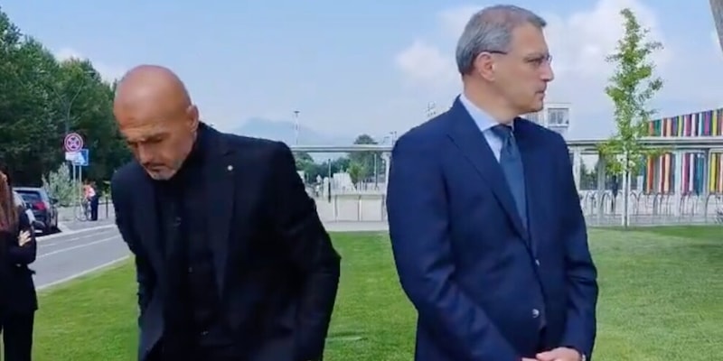&ldquo;Venite, mischiamoci&rdquo;: Spalletti e Comolli, la mimica dice tutto. E fa male alla Juve