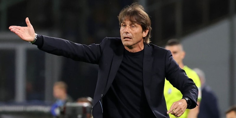 Conte, De Laurentiis riflette e valuta il futuro: possibile contatto per il ritorno di Sarri