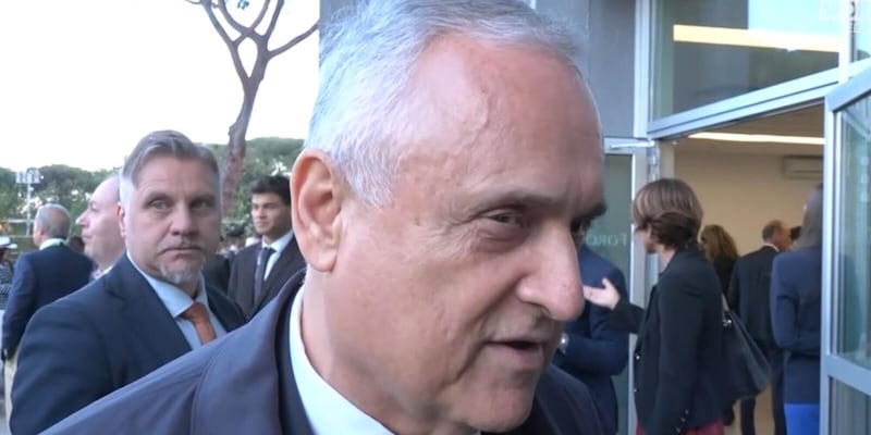 Lotito criptico sul futuro di Sarri: "Nessuno indispensabile. Dal 2027 crescer&agrave; la forza del club"