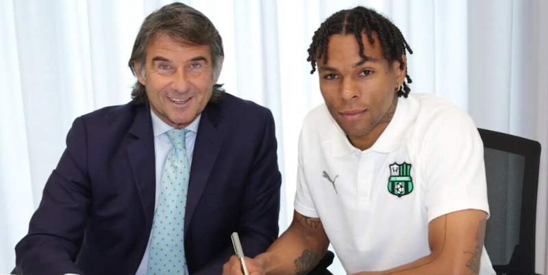 Sassuolo, ufficiale il rinnovo di Laurient&eacute; fino al 2029