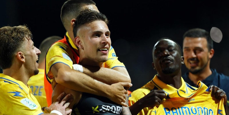 Tutti i verdetti della serie B: quando si giocheranno playoff e playout