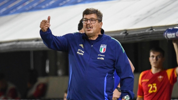 Dai giocatori bendati al calcio a Di Carlo alle 67 bestemmie: il romanzo calcistico di Silvio Baldini