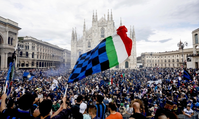 Scudetto, San Siro prepara la festa e l'Inter i premi: ecco quanto prenderanno i calciatori