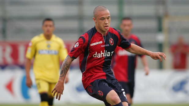 Nainggolan e lo spot contro il fumo a Cagliari: "Aiuto i giovani a non fare i miei errori"