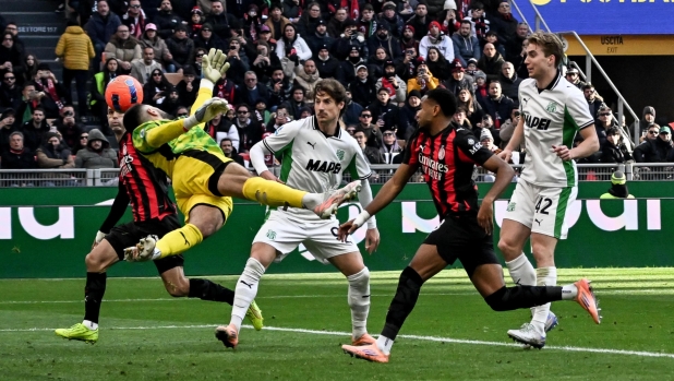 LIVE Alle 15 Sassuolo-Milan, le ufficiali: Grosso ritrova Berardi, Allegri sceglie Nkunku