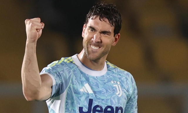 Vlahovic non rinnova, ma intanto segna: "Addio alla Juve? Non lo so..."