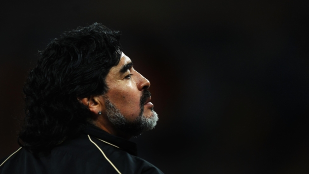 Morte Maradona, il quotidiano francese Le Parisien: "Poteva salvarsi con un diuretico"