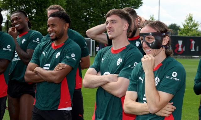 Artigianale, in carbonio, senza loghi. Come è fatta (e da chi è prodotta) la maschera di Luka Modric