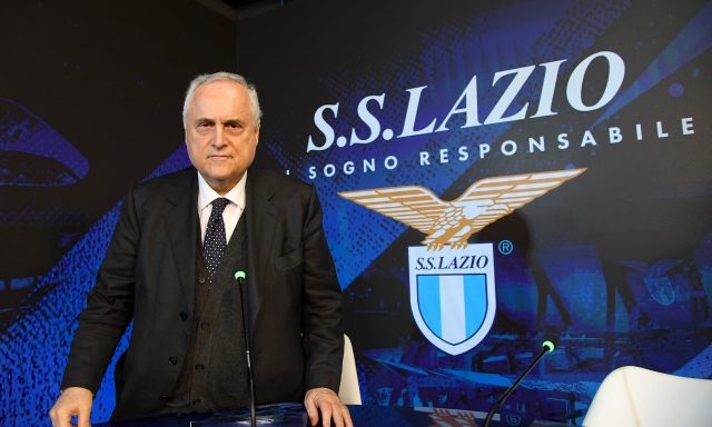 Lotito blocca Sarri. E per il futuro guarda all'estero