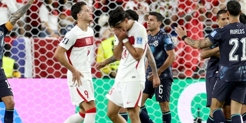 Yildiz fuori dal Mondiale, clamoroso flop Montella: perch&eacute; Turchia-Paraguay &egrave; gi&agrave; storia