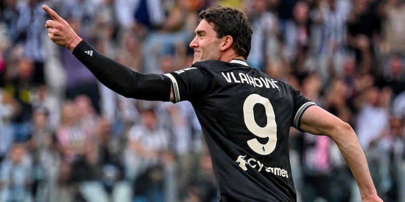 Vlahovic e quei 30 milioni chiesti dal pap&agrave; alla Juve: il retroscena di un addio senza alternative