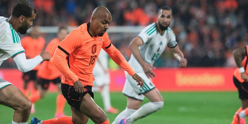 Malen, folli critiche in Olanda: "Simbolo del livello italiano". L'ex Milan Huntelaar: "Deve assolutamente segnare..."