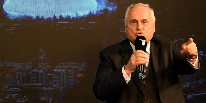 Lotito vuole chiudere l&rsquo;acquisto della Reggina entro 72 ore: la reazione dei tifosi della Lazio