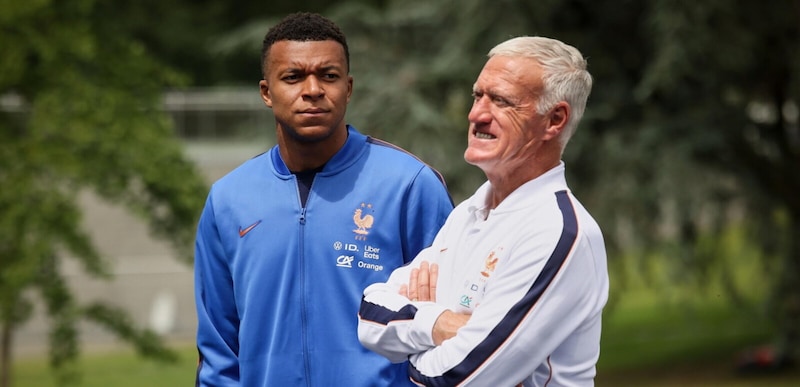 Mbapp&eacute;: "Deschamps ct all'estero? Si &egrave; parlato dell'Italia e di altre squadre, ma sarebbe brutto"
