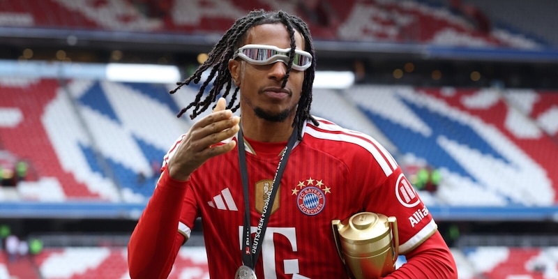 Florentino, via ai botti: Olise mister 150 milioni! Il Bayern fa gi&agrave; muro, Rummenigge: "Non ha prezzo"