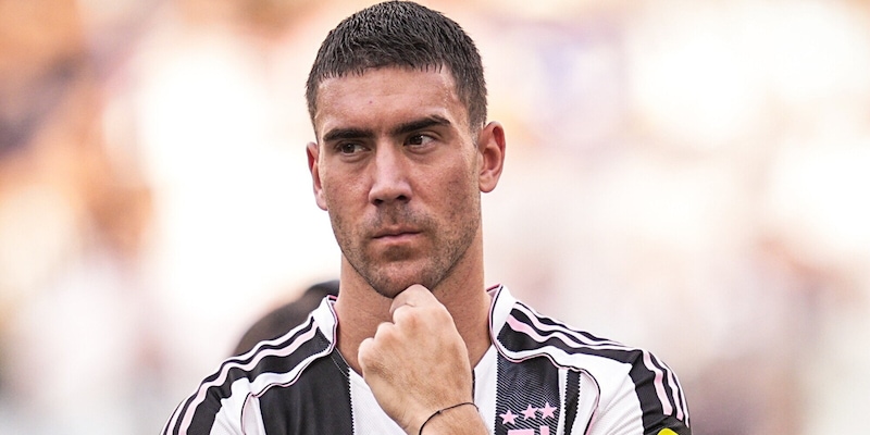 Vlahovic si &egrave; sentito tradito: la sua versione sul divorzio dalla Juve