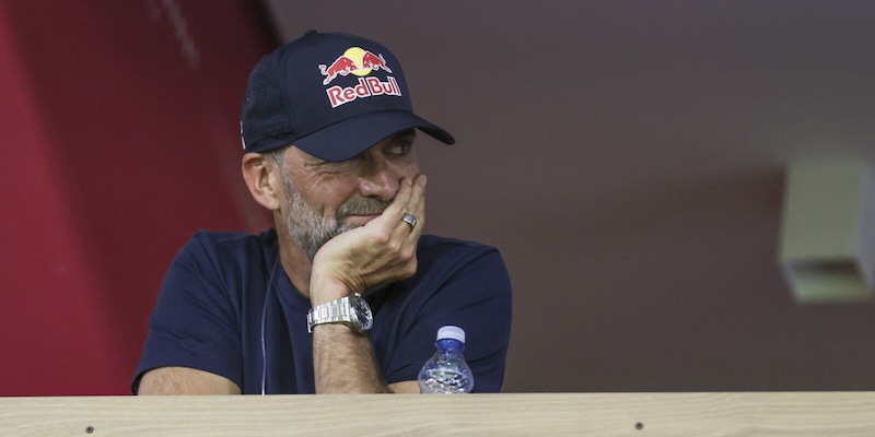 Cooling break, Klopp distrugge la Fifa: "Il calcio diventato interruzione tra una pubblicit&agrave; e l'altra"