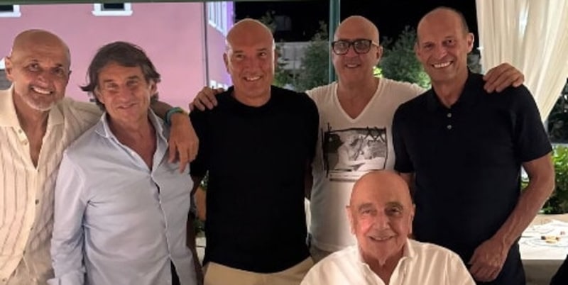 Allegri con Galliani, Spalletti e Carnevali: cena speciale a Forte dei Marmi