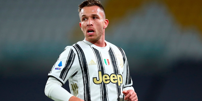 Arthur torna alla Juve! Non c'&egrave; l'accordo col Gremio: il comunicato ufficiale e cosa succede ora