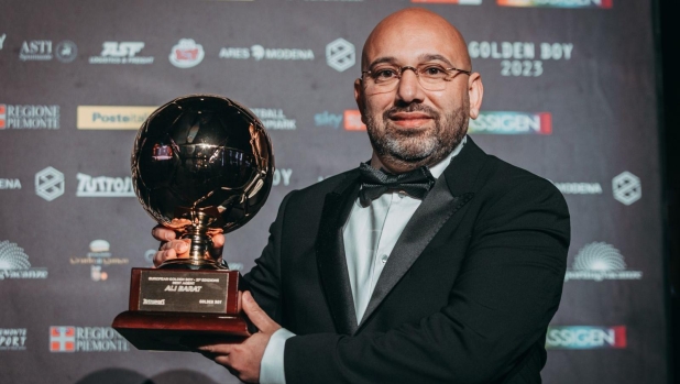 Da Football Manager a re del mercato: chi Ali Barat, il procuratore che ha portato Dumfries al Real