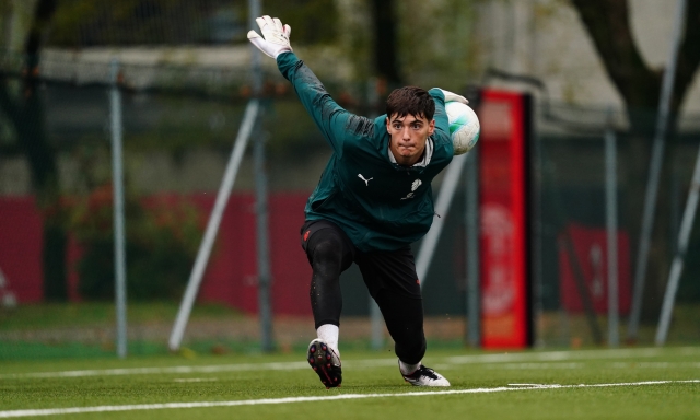 Longoni lascia a zero. Il portiere del 2008 del Milan va al Psg? Che cosa è successo