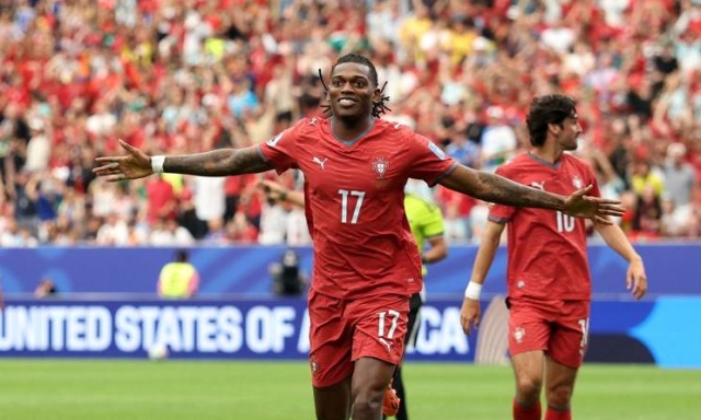 "Amorim un grande, decido il futuro dopo il Mondiale": davvero Leao riapre al Milan? Dietro le sue parole