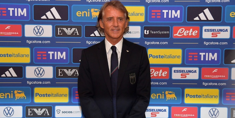 Mancini, in arrivo i primi nodi da sciogliere: c'entrano il regista e... l&rsquo;Inter a tre
