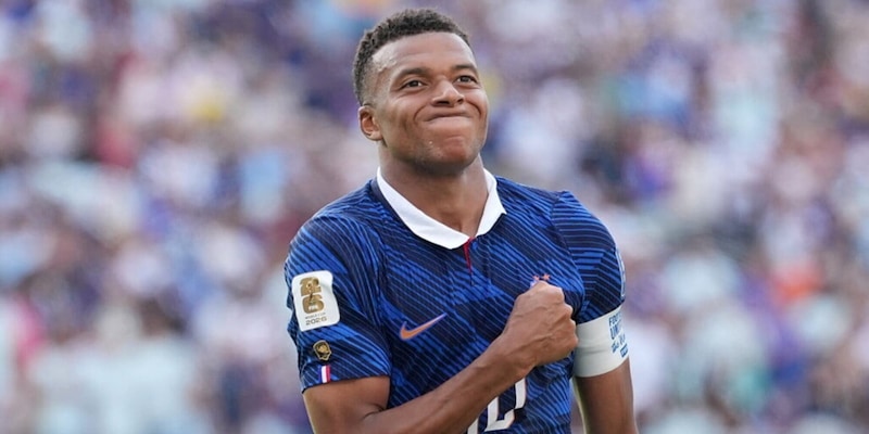 Mbapp&eacute; risponde alla lotta del Paraguay: &ldquo;Mettiamo anche le mani nella me**a&rdquo;