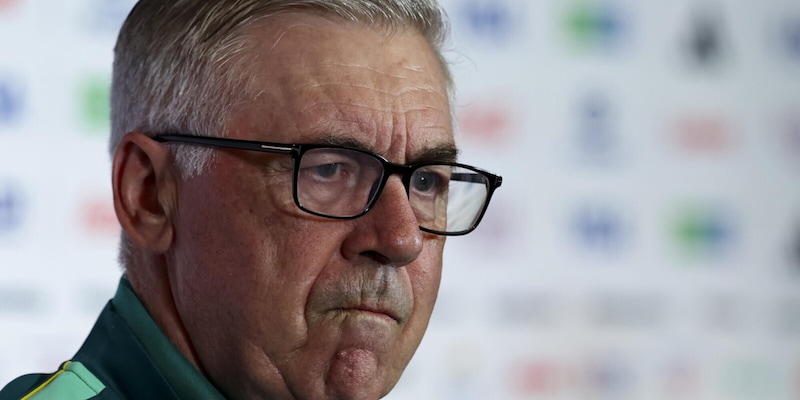"Non sono uno sciocco. Solo un allenatore pu&ograve; giudicarmi": Ancelotti risponde alle critiche