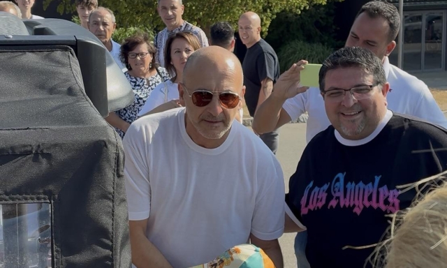 Inter, Ausilio raggiunge Chivu in ritiro. Non solo Spence, il mercato entra nel vivo. E Stones...