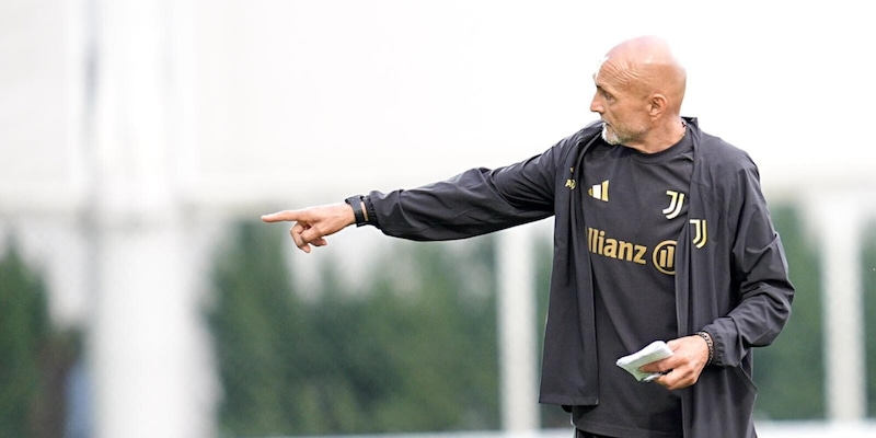 Spalletti fa le prove con la vera Juve: in Asia avr&agrave; la rosa al completo