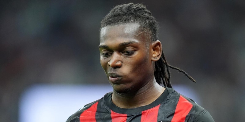 Leao si pente: voleva Premier o Liga, gli resta solo il Milan