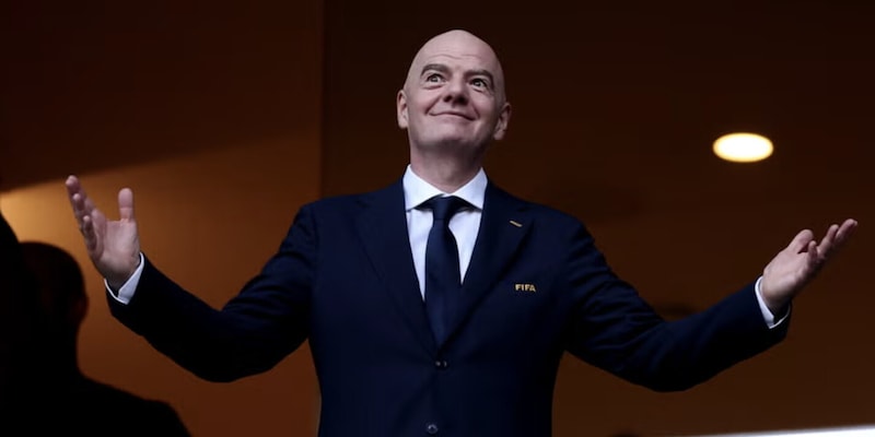 Caos Infantino, il numero due della Fifa lo attacca: "Una serie di eventi triste e riprovevole"