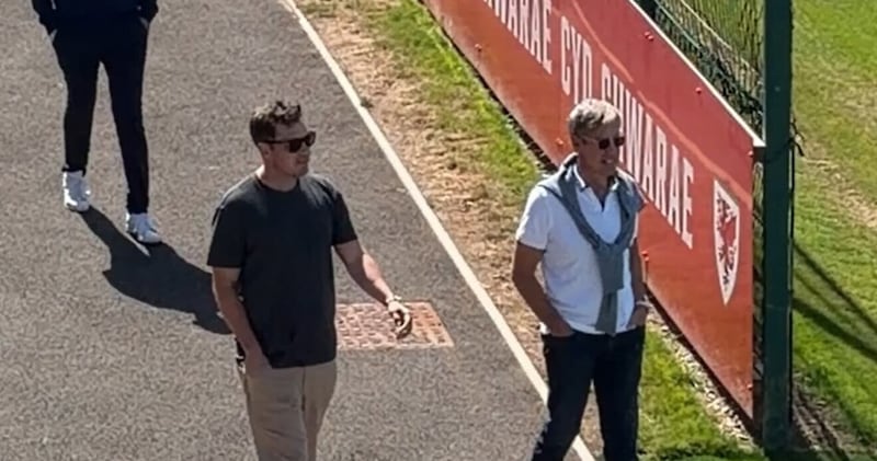 Roma, Ryan Friedkin in campo: assiste all&rsquo;allenamento in Galles