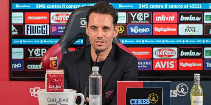 Caos Genoa-Napoli, dirigente squalificato: "Ha impedito all'arbitro di tornare nel proprio spogliatoio"