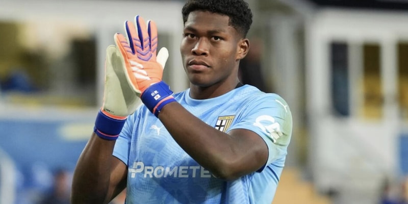 Colpo di scena, salta l'arrivo di Suzuki al Psg: c'&egrave; l'Aston Villa. E la Juve...&nbsp;