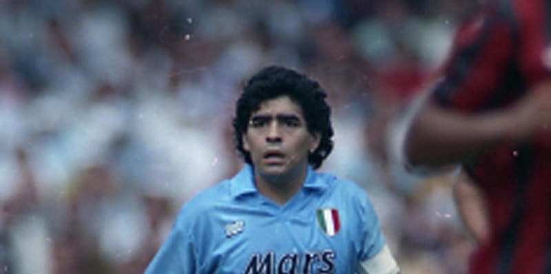 Maradona con la maglia di Baresi: il video &egrave; virale