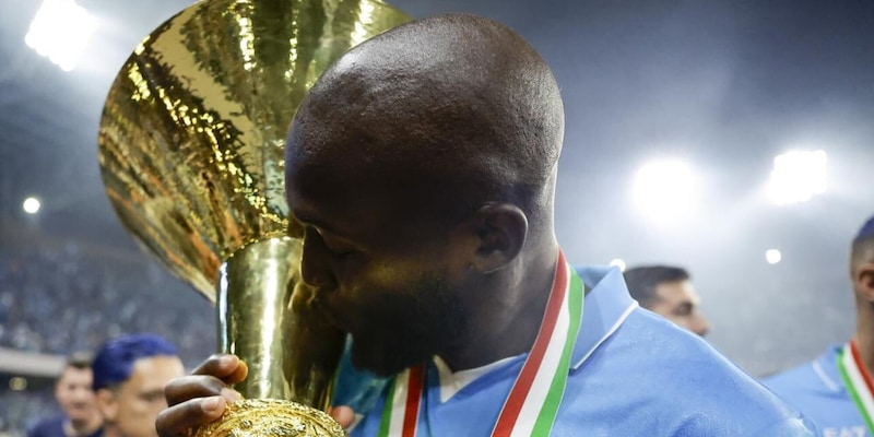Lukaku saluta il Napoli, il messaggio sui social: "Abbiamo fatto cose incredibili"