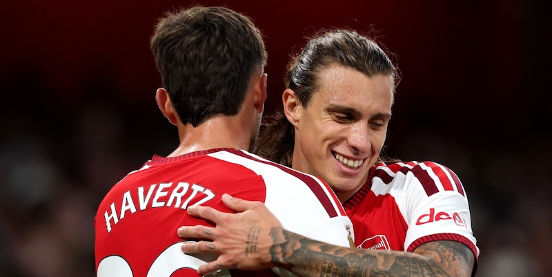 Arsenal, tris all'esordio in Premier contro il Coventry di Lampard. Poker Marsiglia, Real Betis ok