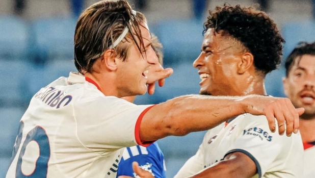 Il Genoa c'è! Un lampo di Colombo decide la sfida con il Leicester