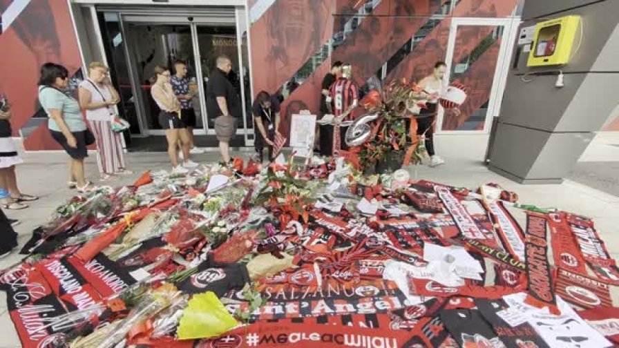 Casa Milan ricorda Baresi: sciarpe, maglie e dediche per il capitano