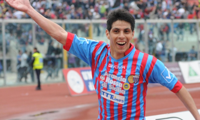 Barrientos: "Bevevo il mate con Messi, mi voleva l'Inter. Mi operai, e mi dissero che non avrei più giocato"