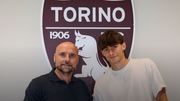 Torino, ufficiale l'arrivo di Fortini dalla Fiorentina