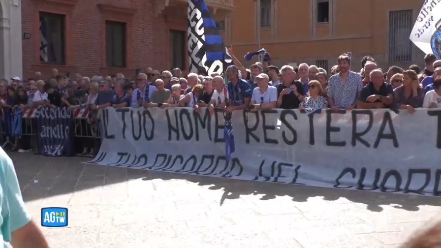 L'ultimo saluto a Sandro Mazzola, i funerali a Milano: segui la DIRETTA
