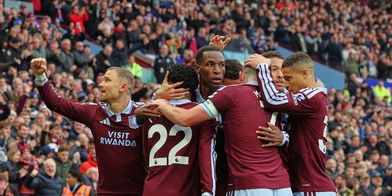 Il Manchester City cade contro l'Aston Villa: doppietta Jackson e prima sconfitta per i Citizens