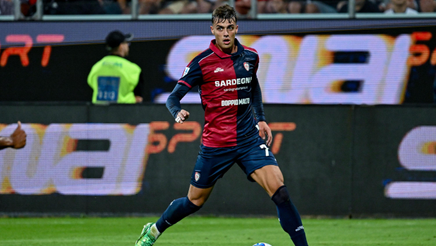 LIVE Alle 15 Cagliari-Bologna, le ufficiali: Pisacane con Adopo-Maldini dietro Mendy, Palladino sceglie Odgaard