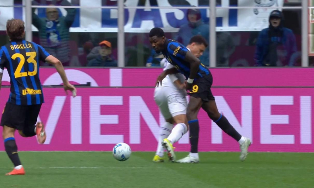 Rigore negato all'Inter sullo 0-1: contatto Thuram-Viery, il Var non interviene. Cos'è successo